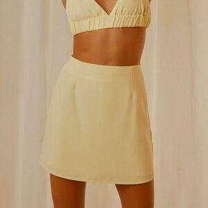 Elegant Butter Yellow Mini Skirt